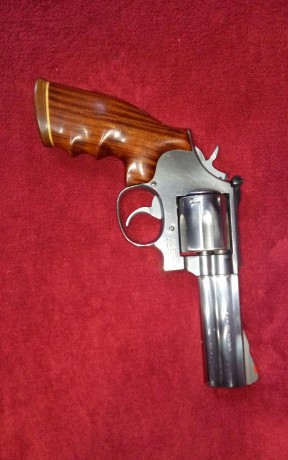   Hola chicos, como veo que falta un sub-foro de esta marca (lo hay de Glock, de 1911's, de Revólveres, 160