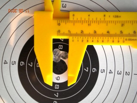 LA IDEA ES SUBIR FOTOS DE LOS MEJORES GRUPOS DE 5 DISPAROS LOGRADOS CON VUESTROS RIFLES.
Esto es a 150 62