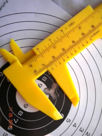 LA IDEA ES SUBIR FOTOS DE LOS MEJORES GRUPOS DE 5 DISPAROS LOGRADOS CON VUESTROS RIFLES.
Esto es a 150 61