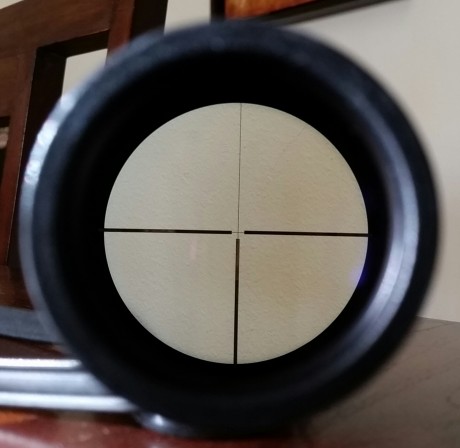 Visor de batida austriaco en buen estado, y con las anillas apel incluidas. Es el modelo Habicht Nova, 00