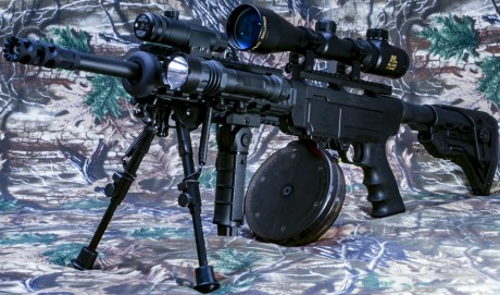 Táctica ruger,no recuerdo el modelo,es una autentica pasada,imposible conseguir en España ya
Tiene dos 50