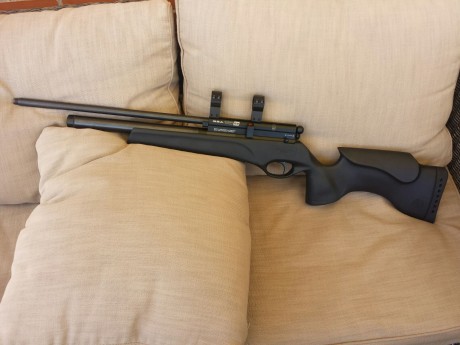 Vendo CARABINA DE AIRE COMPRIMIDO BSA SCORPION SE TACTICAL MULTISHOT 5.5,  está regulada , muy muy precisa. 02
