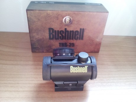 En venta visor tipo punto rojo Bushnell TRS-25.Practicamente nuevo,con muy poco uso,esta impecable sin 01
