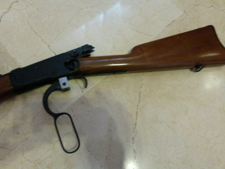 Vendo  rifle tigre 44 bien conservado y restaurado con toda la documentacion en regla precio 400 euros 00