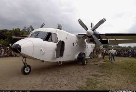 Indagando por ahí he encontrado información e imágenes de aviones españoles sirviendo en destinos poco 21