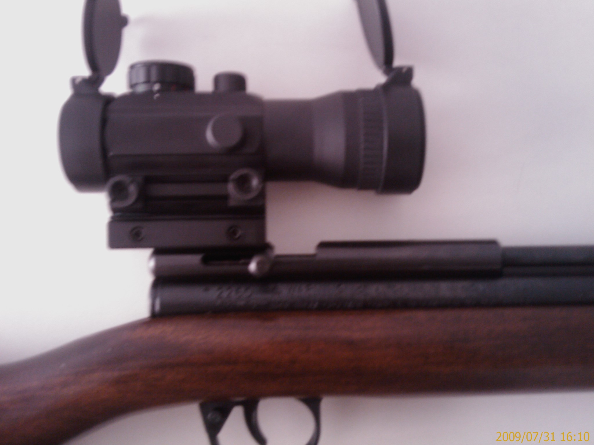 Buenas noches, abro este tema para presentarles mi última adquisición, una crosman 2260 de 5,5 y la verdad 01