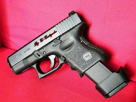 Bueno como comente con otros foreros voy a poner todo el desarme completo de la pistola glock para que 12