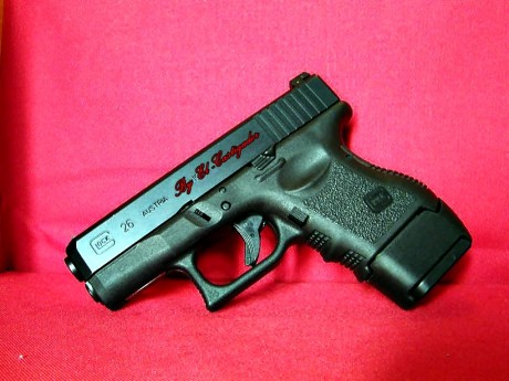 Bueno como comente con otros foreros voy a poner todo el desarme completo de la pistola glock para que 21