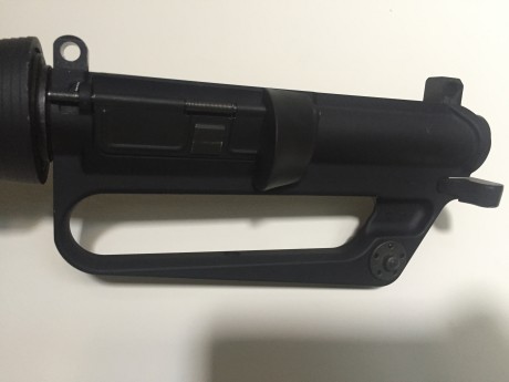 Por cambiar de modelo, ya no voy a necesitar este.
Es un upper modelo A1 con asa y alza regulable.
En 00