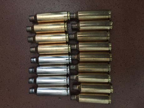 Vendo vainas de diferentes calibres.
54 vainas 300 Winchester Magnum (varias marcas,Winchester-norma)30€ 00