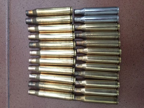 Vendo vainas de diferentes calibres.
54 vainas 300 Winchester Magnum (varias marcas,Winchester-norma)30€ 10