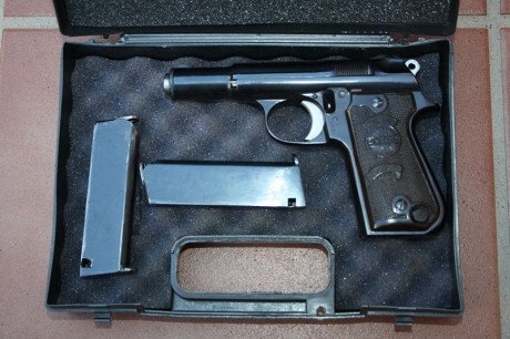 Hola a todos
 Pongo a la venta una ASTRA FALCON 4000 del calibre 9mm Corto. La pistola se encuentra muy 00