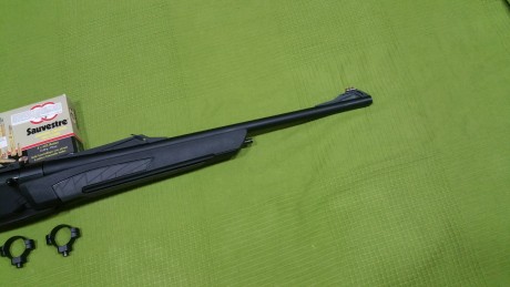Se vende rifle semiautomático Browning long track composite,culata sintetica calibre 300wm,monturas desmontables 00