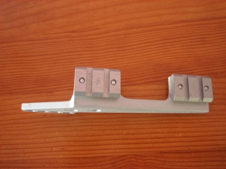 Hola. Vendo montura en aleación de aluminio, estaba montada en una Tanfoglio del 9mmP.  50€ mas portes. 00