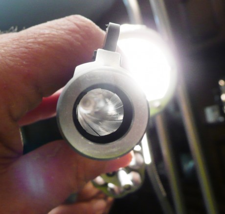 Un amigo, peleado con la informática, me encarga, por exceso de cupo, que ponga a la venta un arma dificil 152