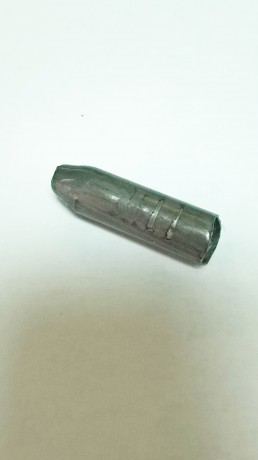 Vendo o cambio  Springfield 1903 a3,  tiene una pequeña fisura en la madera con una varilla de latón puesta 30