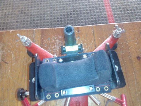 Vendo  torreta Sinclair  tiene micrométrico y desplazamiento lateral 250€, se encuentra en Tarragona.
Saludos 11