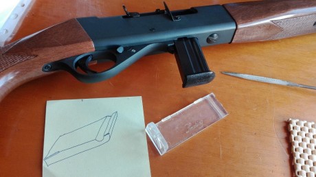 Semiautomática del .22 lr de cañón desmontable. En perfecto estado salvo algún pequeño roce en maderas 02