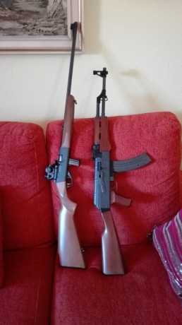 Semiautomática del .22 lr de cañón desmontable. En perfecto estado salvo algún pequeño roce en maderas 00