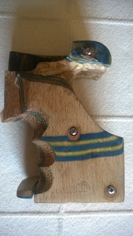 Vendida!!! Se puede cerrar. Gracias!!

Buenos Días,
Vendo Cacha Anatómica de la Casa GABARM (Gabilondo 01