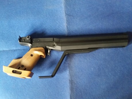 VENDIDA.....PISTOLA DE PRECISIÓN  FEINWERKBAU  100++++++++++475 €   CON PORTES  Decir  FEINWERKBAU es 00