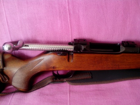 Vendo este gran rifle Sueco Carl Gustaf modelo 2000 MKII en calibre 30-06 con un cerrojo impresionante 12