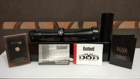 El visor se encuentra en perfecto estado, pasa por nuevo. Va en su caja con documentación y parasol y 00