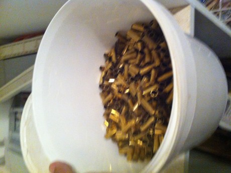 Despues de vender la pistola, pongo a la venta ;

Dies Hornady 32 S&W  Dieset 3 series ......sin estrenar 102