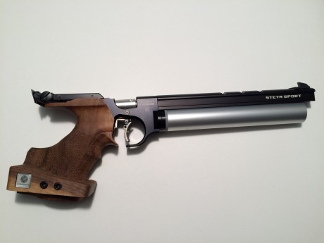  VENDO STEYR LP10 

Único propietario. Comprada el 16/10/2013.

Con sólo 500 disparos. Impecable!!!

Empuñadura 01