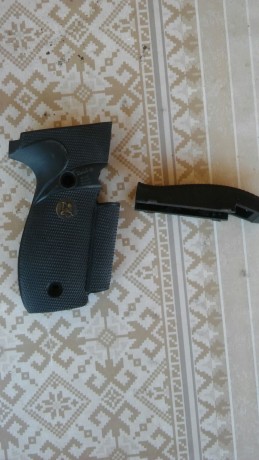 Hola pongo a la venta estas cachas Pheychmar para la pistola Sig Sauer modelo P226, desconozco si sirve 02