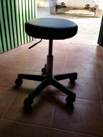 Pues eso vendo mi taburete de bent-rest  altura ajustable  ideal para bent-rest desmontable 20 eurillos 00