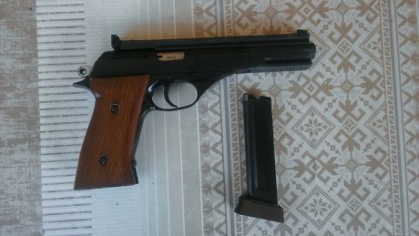 Hola a todos, vendo varias pistolas baratas por no usar y vaciar el cupo:

STAR, modelo FM, calibre 22, 01