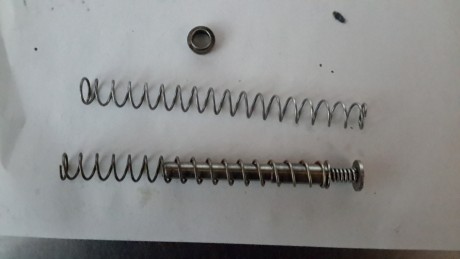 Vendo dpm para glock 17, 1 mes puesto.se nota mucho en reelevacion del arma, venta por no tener glock 00