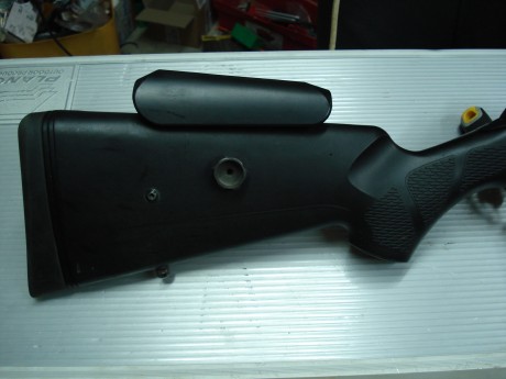Vendo rifle t3 tactical, calibre 300wm, carril picatiny de 20 moas,  freno de boca hecho por armero, esta 02