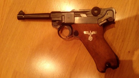 Vendo luger P08 9mm parabelum con marcajes nazis fabricada por mauser bajo las siglas byf. Todas las piezas 02