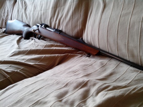 Vendo este gran rifle Sueco Carl Gustaf modelo 2000 MKII en calibre 30-06 con un cerrojo impresionante 20