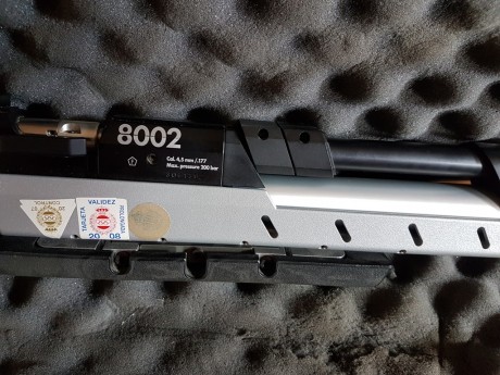 Vendo carabina aire para 10 metros, ANSCHUTZ 8002 con sus accesorios i maleta, tunel y diopter.El gatillo 00