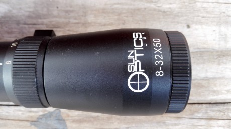 Pongo a la venta este visor de la marca Sun Optics.
Optica 8-32x50, regulacion de paralelaje de 10 yardas 02