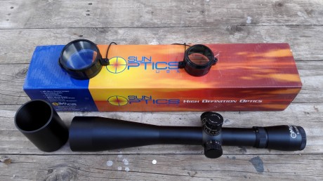Pongo a la venta este visor de la marca Sun Optics.
Optica 8-32x50, regulacion de paralelaje de 10 yardas 01