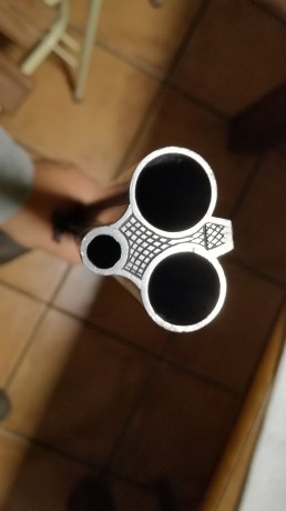 Un año cedido a un familiar que no lo ha usado, así es que vuelve a la venta.
Drilling Sauer 3000. Muy 11