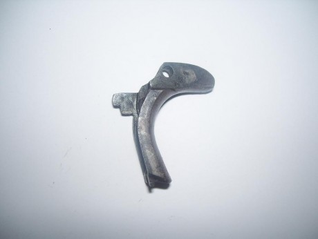 Hola
vendo unas piezas usadas y en muy buen estado de la Llama modelo Extra del 9 Largo

Martillo con 31