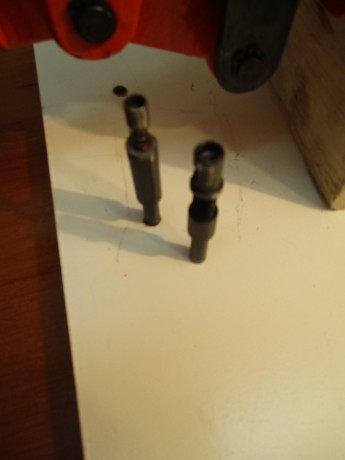 Prensa semiprogresiva Lyman Tru Line Jr. Incluye torreta aftermarket para dies convencionales (7/8 14), 32