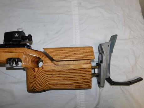  (YA ESTA VENDIDA) 
SE VENDE CARABINA CON :
•	CAÑON CORTO Y PESADO CON TUBO ESTABILIZADOR DE SALIDA DE 00
