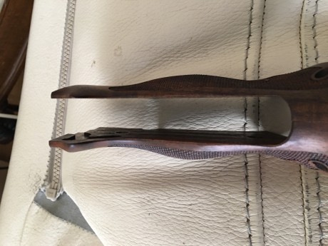Hola, vendo cachas nill para la sw 952 ,están en buen estado y el precio es de 140 €, no es fácil encontrarlas 01