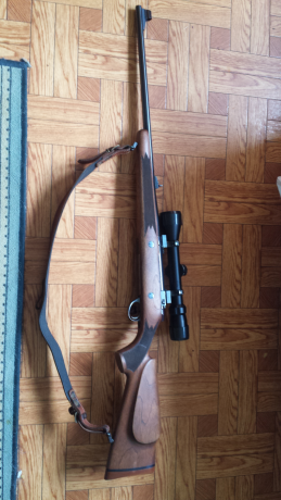 Se vende rifle sako modelo av hunter calibre 375 holland holland. Bola del cerrojo de madera y con monturas 01