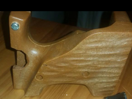 Vendo una cachas anatómicas para pistola Astra TS 22
Tienen un desperfecto en la aleta del tornillo ese 01