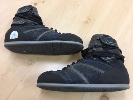 Vendo Botas de tiro AHG-ANSCHÜTZ modelo COMPETITION número 38, en excelente estado, prácticamente nuevas.
Las 02