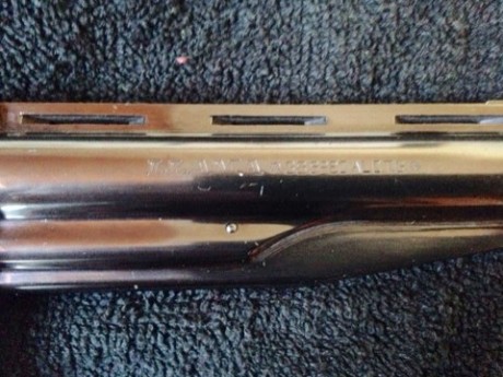 Hola

Vendo este magnífico Llama modelo Olimpic GTC en calibre 38 Spl 
Tiene cacha anatómica, mi mano 01