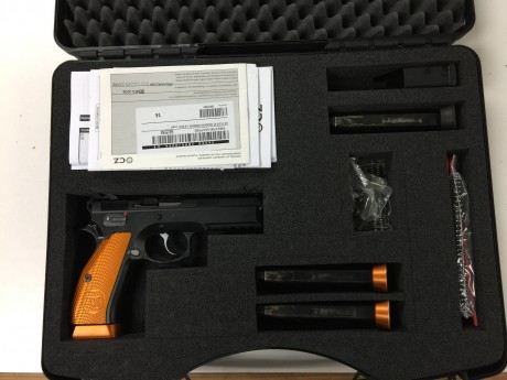 Vendo equipo completo:
1.- PISTOLA CZ 75 SP 01 SHADOW ORANGE CON 4 CARGADORES. (25.500 disparos).
SEGURO 02
