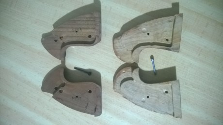   

Cachas para revolver Colt Lawman/ Trooper MKIII (izquierda) originales y para Python no originales.
45€ 00